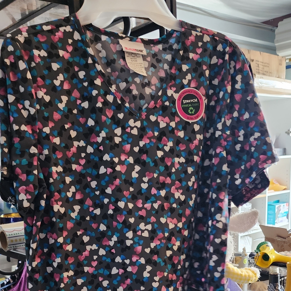 Scrub shirt